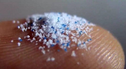 微塑料已成新型海洋生态污染源 水质监测任重道远- 微塑料已成新型海洋生态污染源 水质监测任重道远-